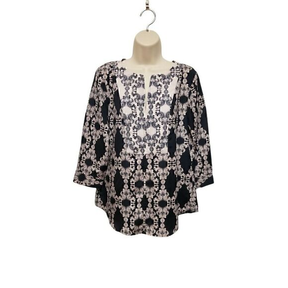 The Limited Women's Sz M Top Black & Ivory print V-Neck 3/4 Sleeves With Buttons - Picture 1 of 7